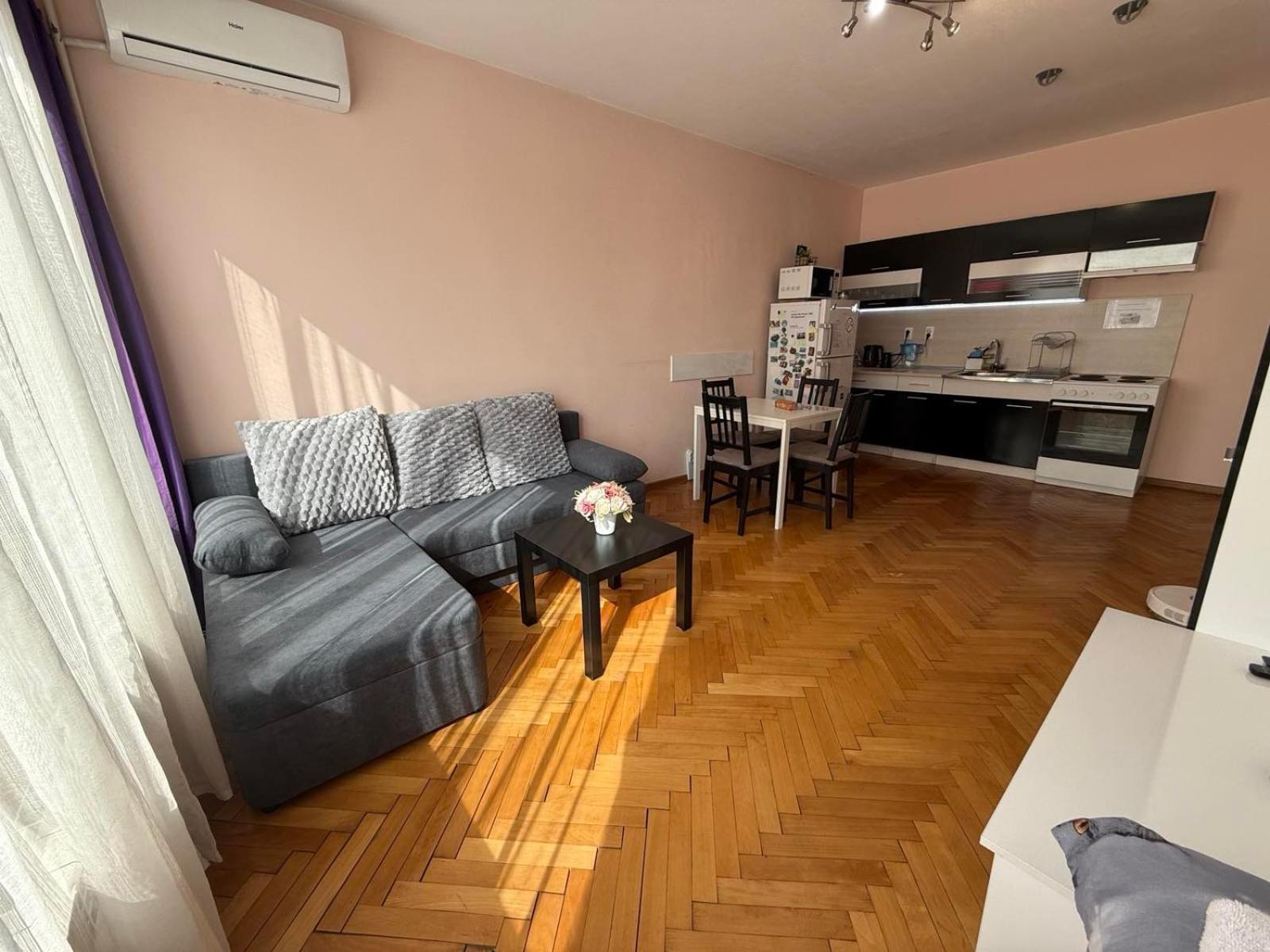 Lovely City Center 1Bd, 1Bt Apartment Σόφια Εξωτερικό φωτογραφία